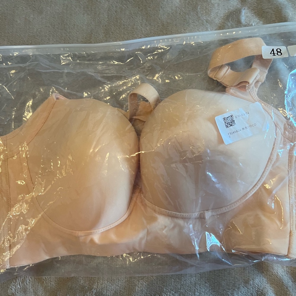 Bras - Picture 9 of 13